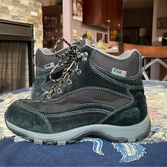 LL Bean Boots Primaloft Tek 2.5 Women’s Black Size 9 Hiking Boots - Picture 3 of 9